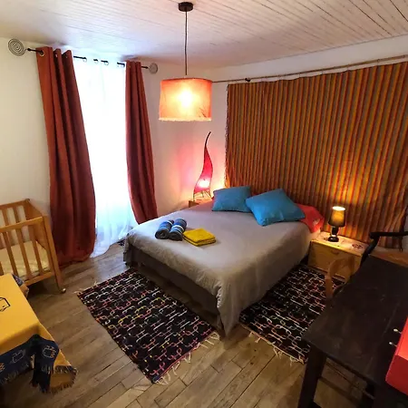 Maison De Ferme, Prairies Sur La Colline, Etang * Lanuejouls-et-Privezac