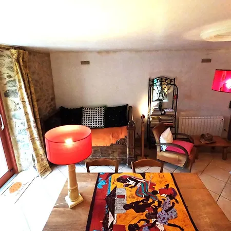 Maison De Ferme, Prairies Sur La Colline, Etang * Lanuejouls-et-Privezac