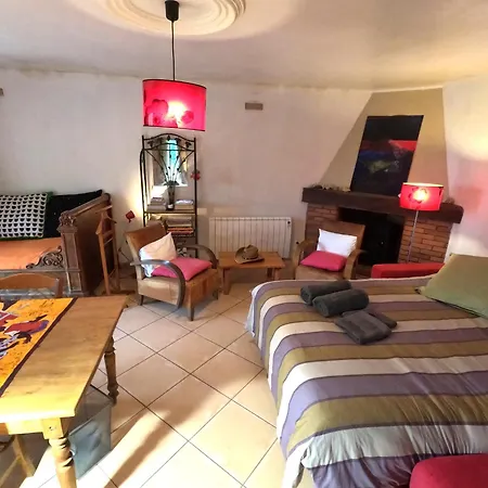 Maison De Ferme, Prairies Sur La Colline, Etang