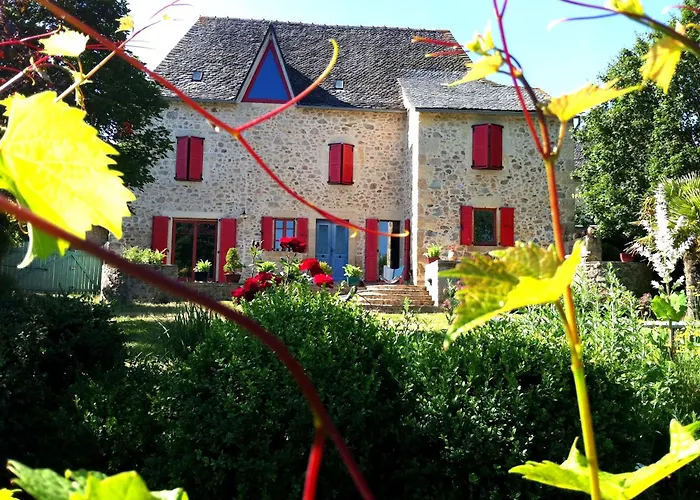 Maison De Ferme, Prairies Sur La Colline, Etang * Lanuejouls-et-Privezac