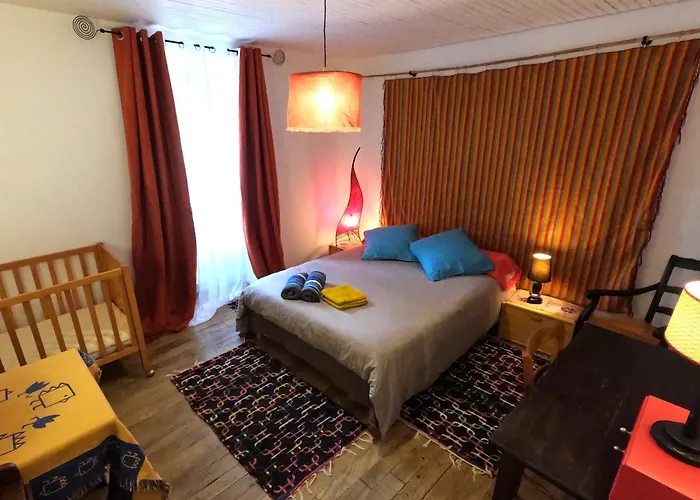 Maison De Ferme, Prairies Sur La Colline, Etang * Lanuejouls-et-Privezac