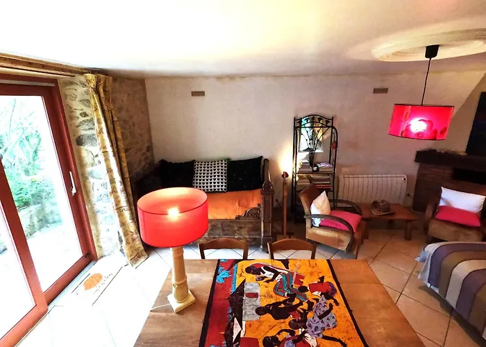 Maison De Ferme, Prairies Sur La Colline, Etang * Lanuejouls-et-Privezac