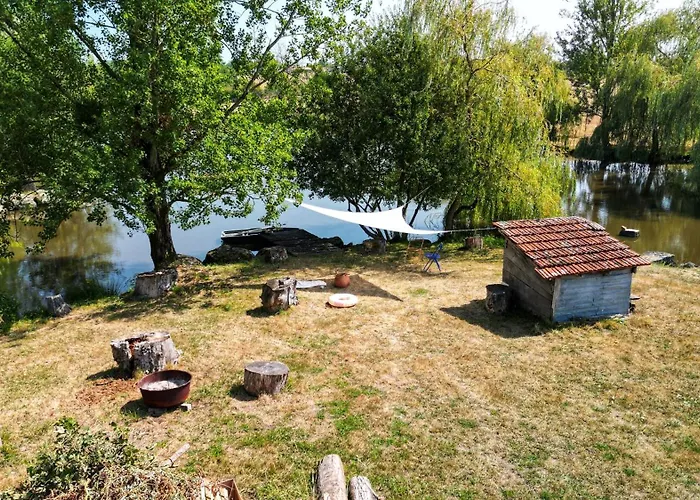Maison De Ferme, Prairies Sur La Colline, Etang Lanuejouls-et-Privezac
